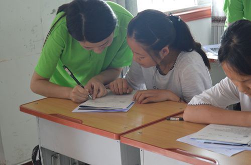 公司开展暑期义务支教活动