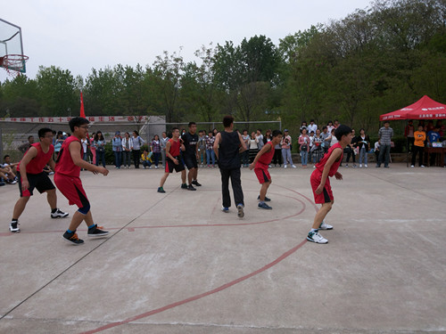 fun88官网体育男篮再战“谭山杯”篮球赛