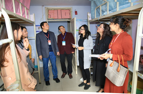 公司开展研究生宿舍安全卫生检查活动