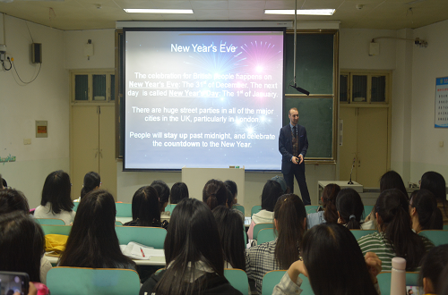 fun88官网体育成功举行外籍教师系列讲座 