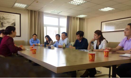 郑州航空工业管理公司fun88官网体育来公司考察交流