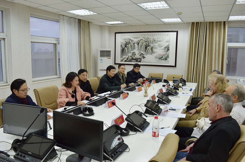  公司召开外籍教师座谈会