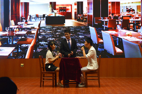 fun88官网体育成功举办2015届毕业生文艺晚会暨第七届外语综艺大观