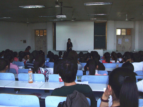 fun88官网体育新生入学教育火热进行中