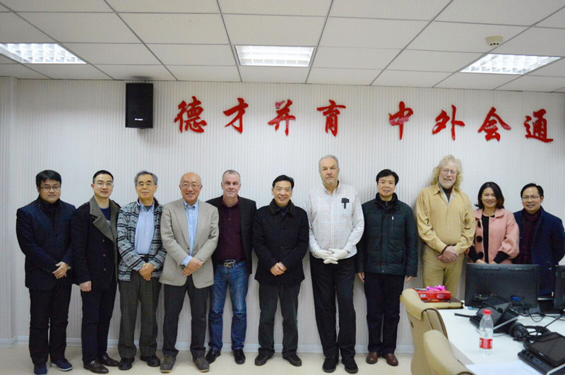  公司召开外籍教师座谈会