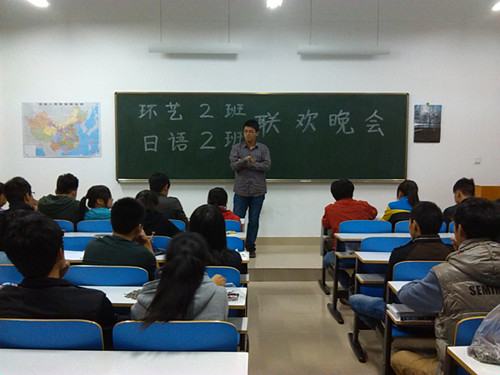 fun88官网体育各班女生月联谊会精彩纷呈