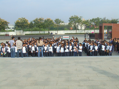 fun88官网体育学子赴鄂豫皖革命纪念馆接受红色教育