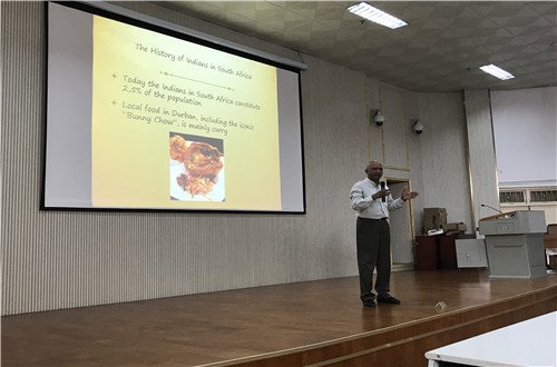 “聆听外教声音，助力自我发展”——公司开展外教讲座系列活动