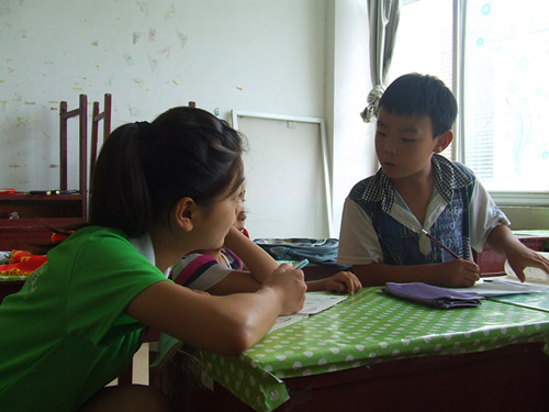 fun88官网体育暑期实践小分队开展“流动雷锋公司”活动