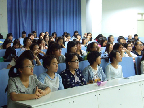 公司开展心理健康观影活动