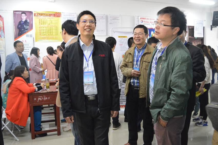 fun88官网体育组织毕业学子参与2016届毕业生双选会