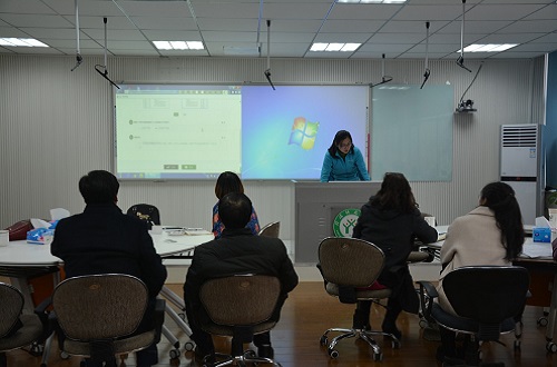 公司举办“混合式教学背景下的网络空间建设”教学沙龙活动