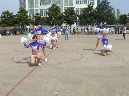 fun88官网体育篮球队勇战第十三届“谭山杯”篮球赛