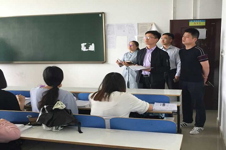 公司开展课堂秩序检查工作