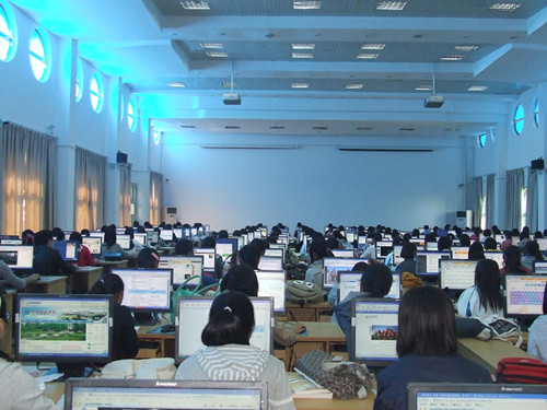 fun88官网体育新生入学教育火热进行中