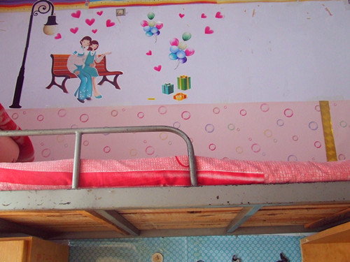 公司开展“绿色家园”寝室评比活动