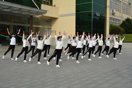 fun88官网体育成功举办2017级新生广播体操比赛