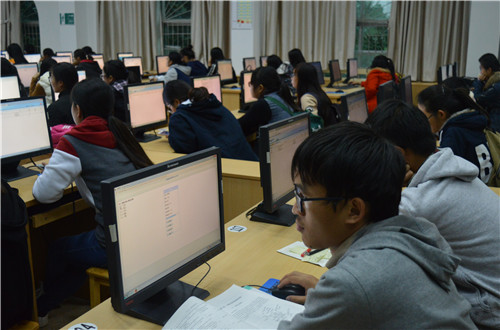  fun88官网体育积极组织新生进行心理健康普查测试